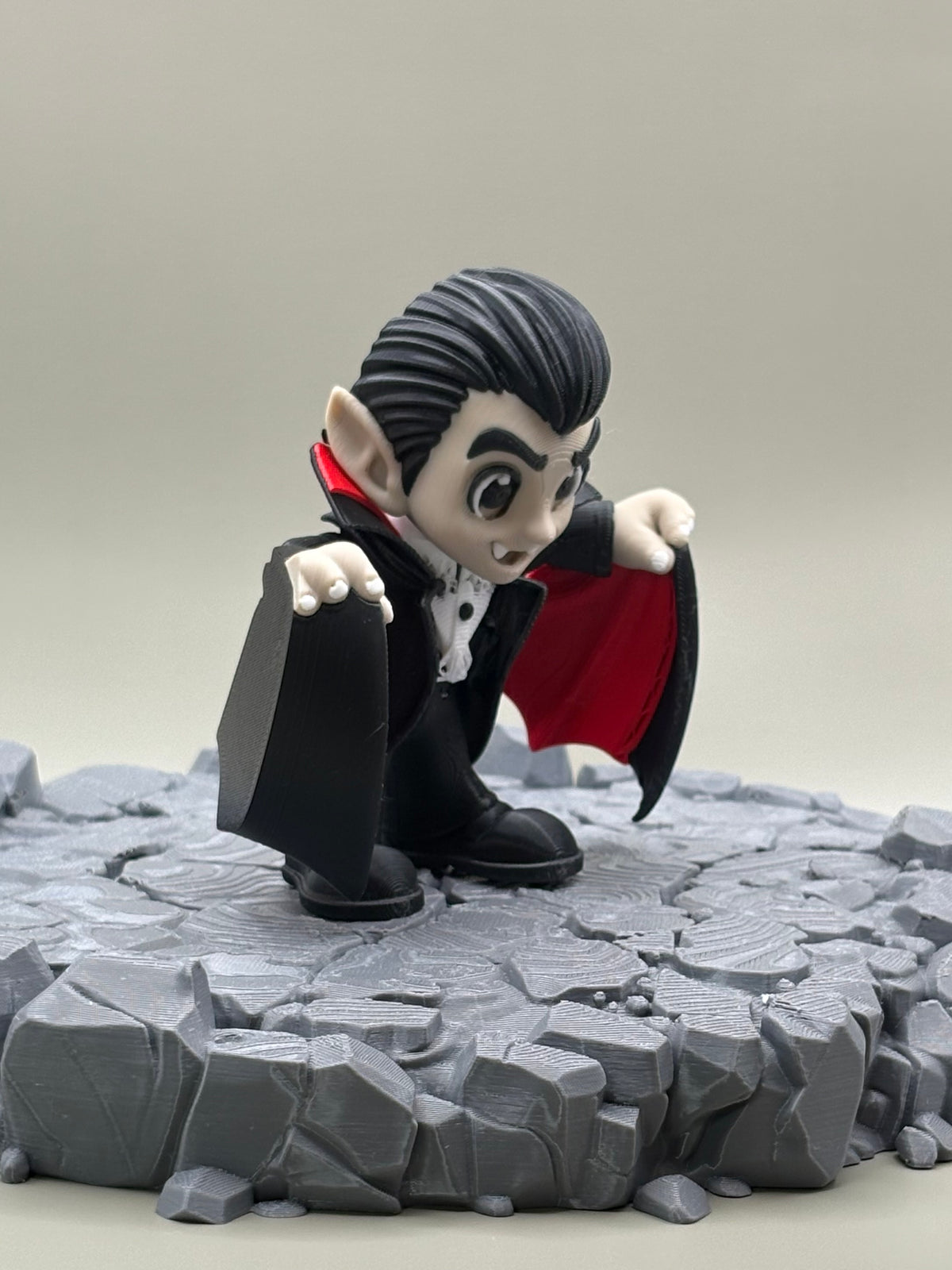 Dracula Vampire Figurine | Articulating 3D Printed Figure | Gothic Halloween Decor | Spooky Collectible