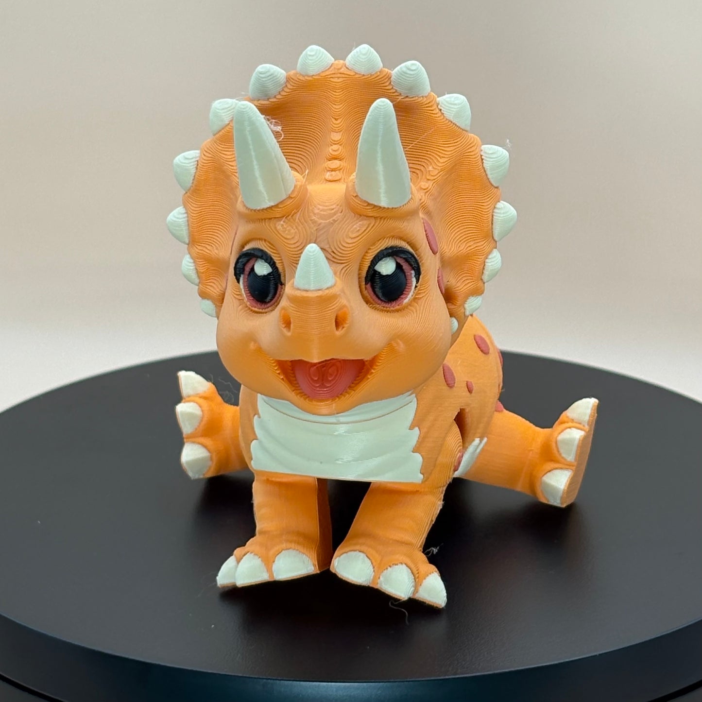 Triceratops Dinosaur Figurine |Articulated Prehistoric Pal | Flexible Dinosaur Desk Gift