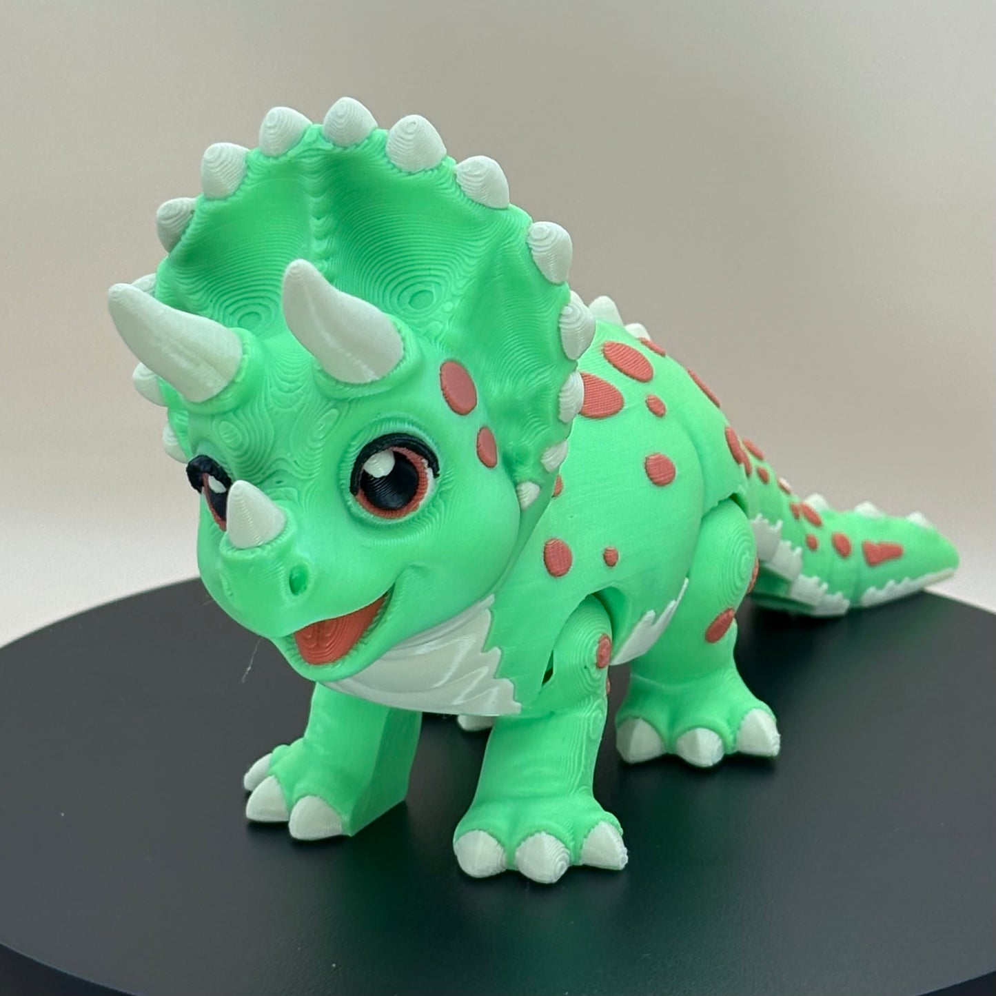Triceratops Dinosaur Figurine |Articulated Prehistoric Pal | Flexible Dinosaur Desk Gift