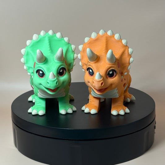 Triceratops Dinosaur Figurine |Articulated Prehistoric Pal | Flexible Dinosaur Desk Gift