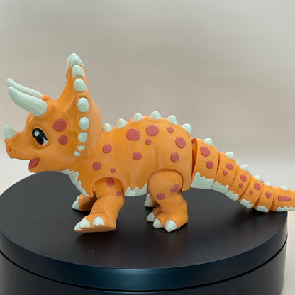 Triceratops Dinosaur Figurine |Articulated Prehistoric Pal | Flexible Dinosaur Desk Gift