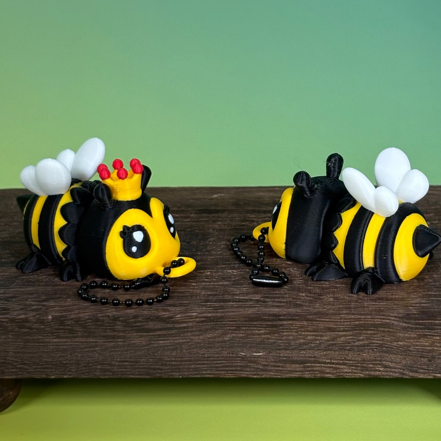 Bee & Queen Bee Keychain Collection | Articulated Collectible Bee Keychains | Bag Charm | 3D Printed Gift
