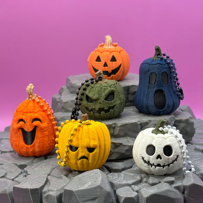 Halloween Pumpkin Clicker Keychain | Mini Jack-o'-Lantern Fidget | Fall Decor | Spooky Pumpkin | 3D Printed
