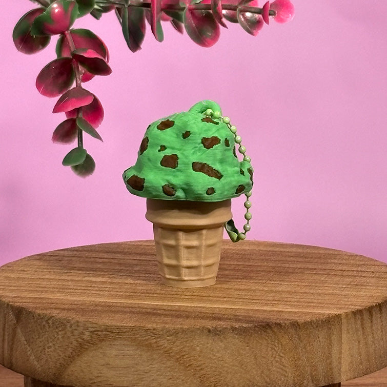 Ice Cream Cone Clicker Keychains – Cute Kawaii Fidget Toys, 3D Printed Dessert Charms, Bag Charm Gift