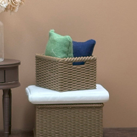 Wicker Storage Baskets Dollhouse Miniature 1:12 Scale